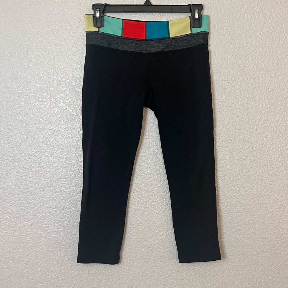 Lululemon Cropped Black Leggings Size 6